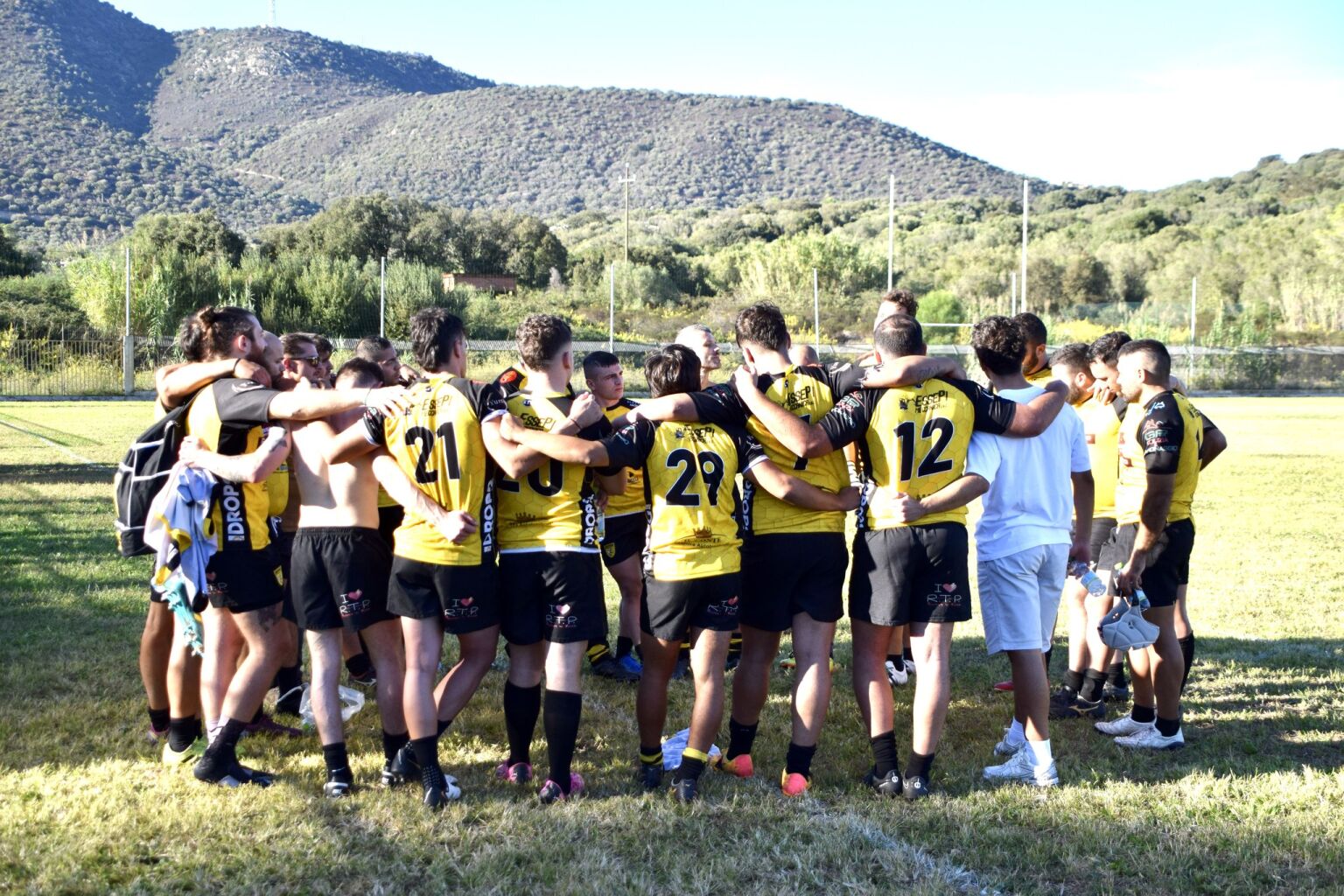 squadra insieme.jpg